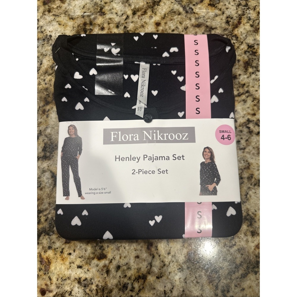 Flora Nikrooz Women's Henley Pajama Set Size 4-6. Brand New With Tags